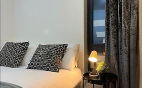 New Build 5 Bedroom In Hackney. Central London